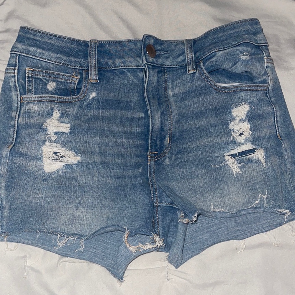 Comfy size 8 high waisted American eagle shorts